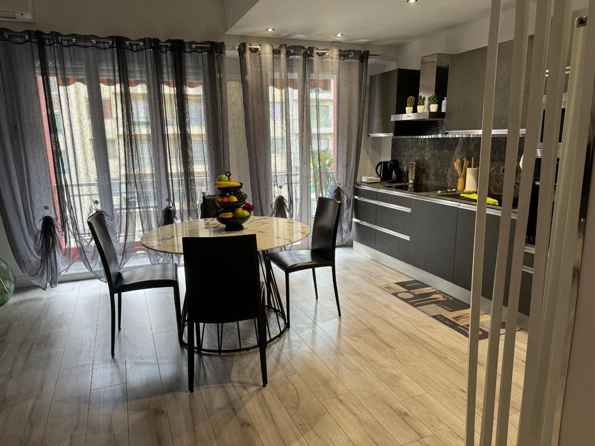 Gorgeous 2 Bedrooms Holiday Apartement Nizza Esterno foto