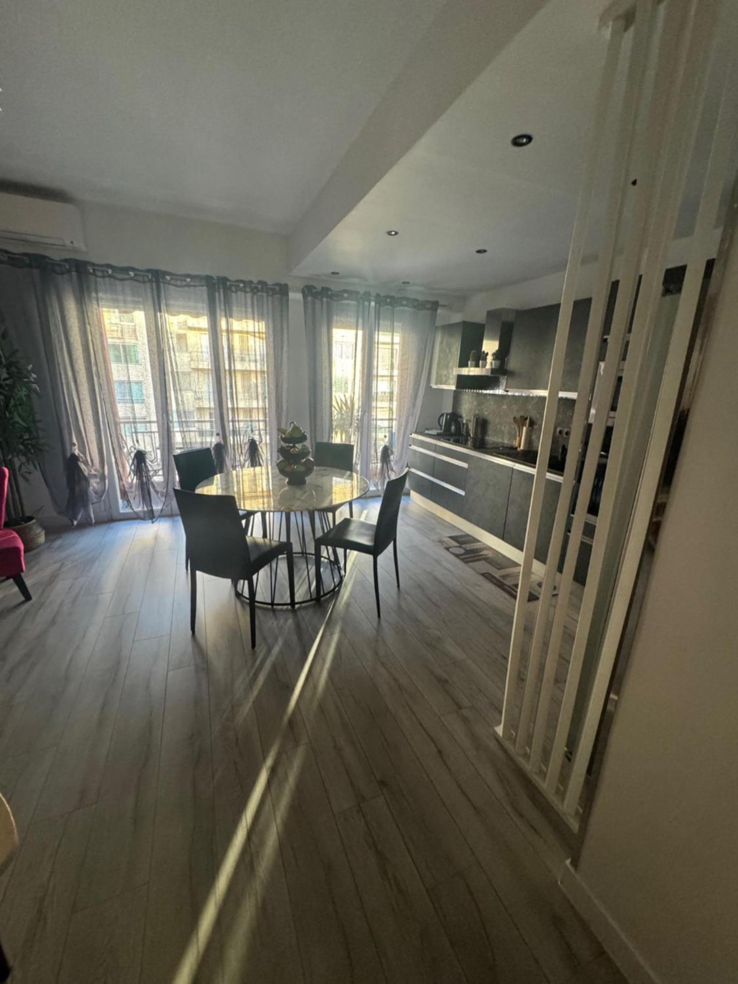 Gorgeous 2 Bedrooms Holiday Apartement Nizza Esterno foto